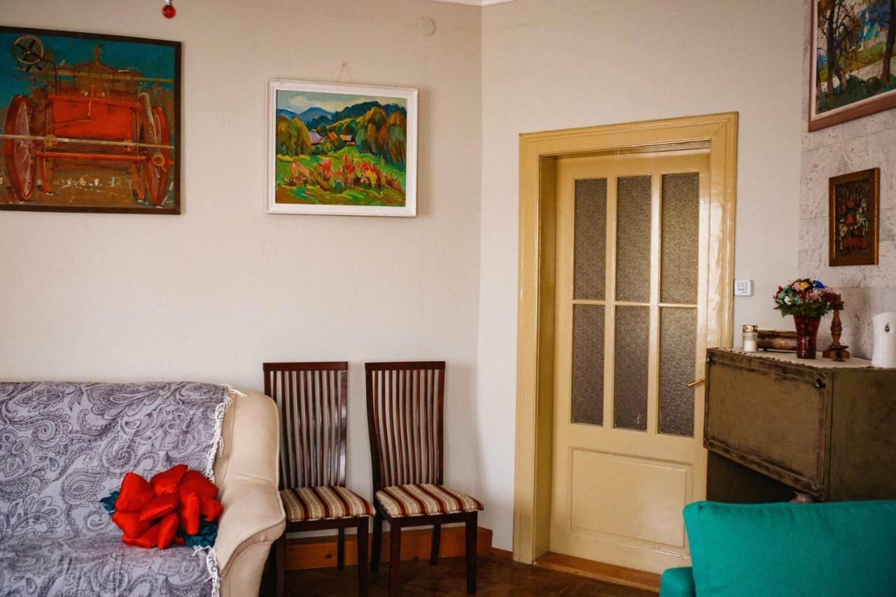 Historical Center Apartment Uzhhorod Exterior photo